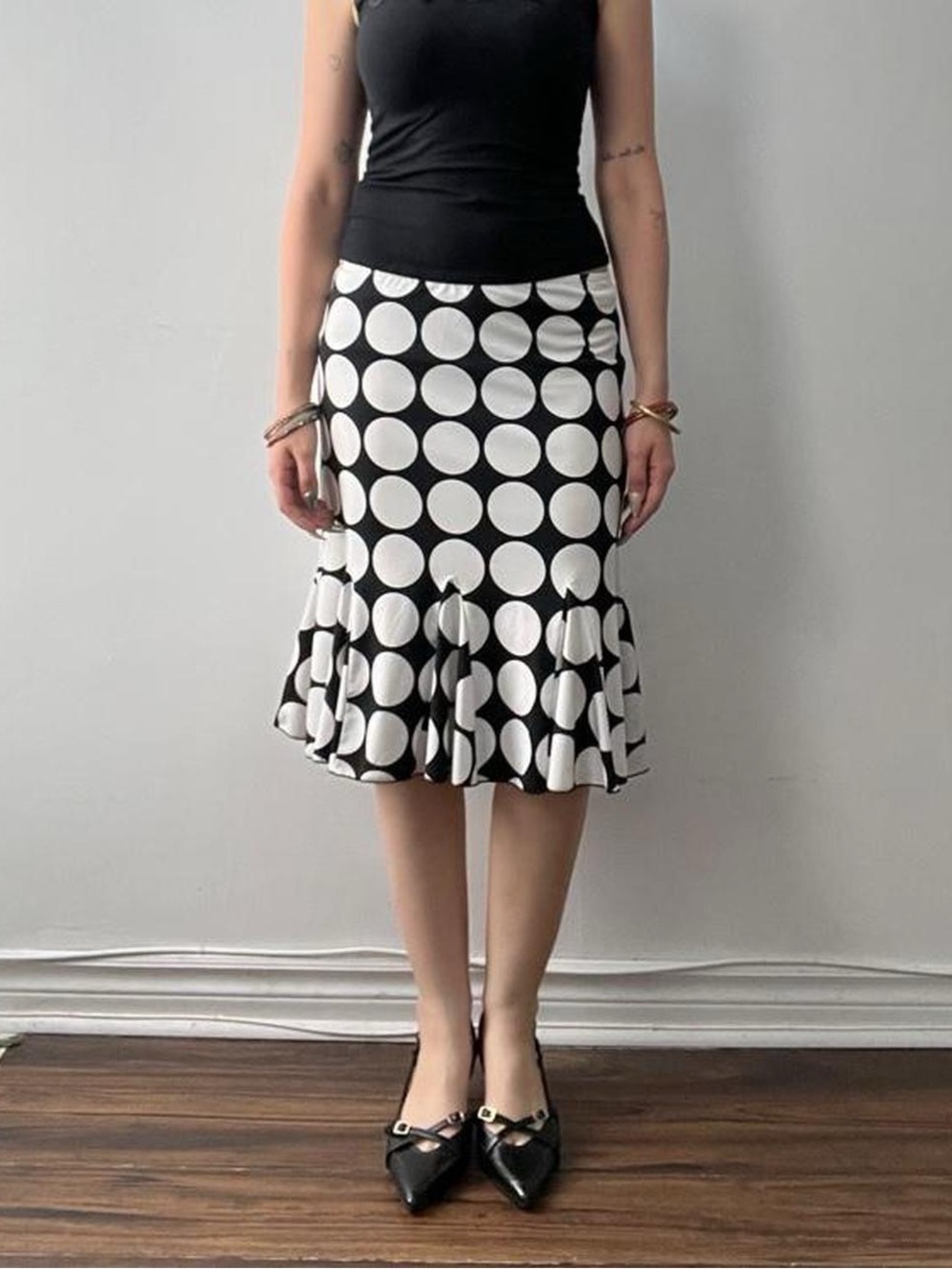 Size 8 Bold Black & White Polka Dot Skirt
